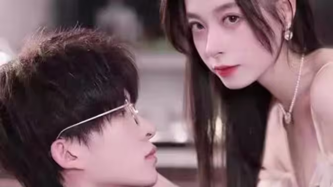 離婚后，夫人成了千億大佬(全集)