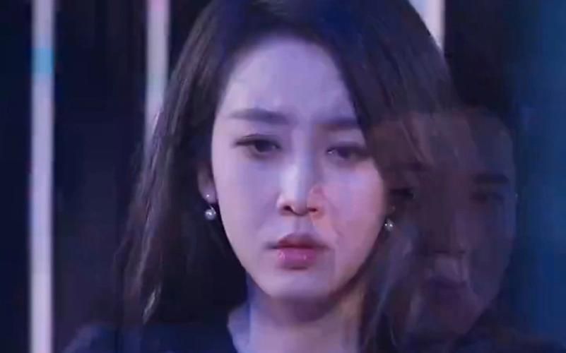 離婚冷她三年后，霍總膝蓋跪穿了(全集)