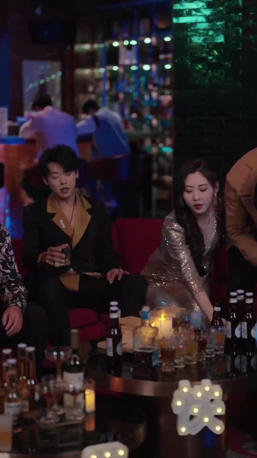 偷偷翹嘴，暗戀哥他爽到了(全集)